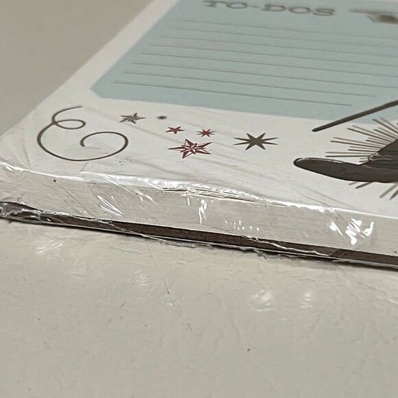 Harry Potter Undated Weekly Planner Notepad - Picture 10 of 11